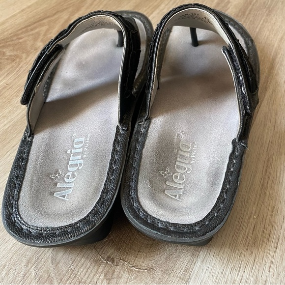 Alegria Vanessa Black Leather Thong Sandal - Picture 9 of 11